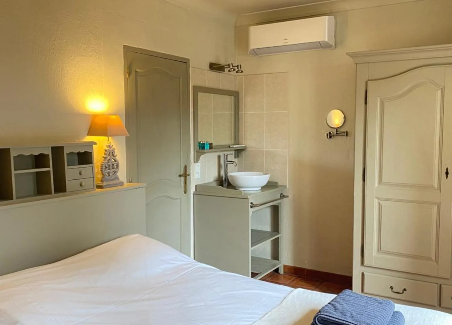 Villa Liberty Entraigues-sur-la-Sorgue 4*,  France